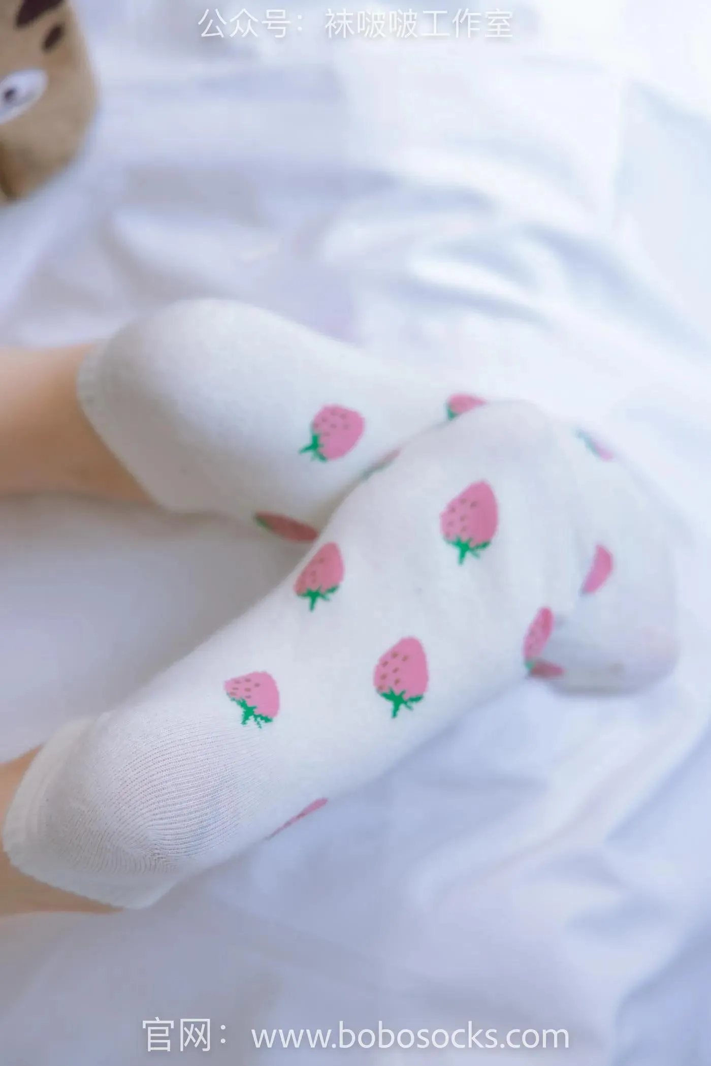 [BoBoSocks袜啵啵]NO.127 稚予-麦昆板鞋、两双自然穿旧棉袜、裸足 [139P]插图6
